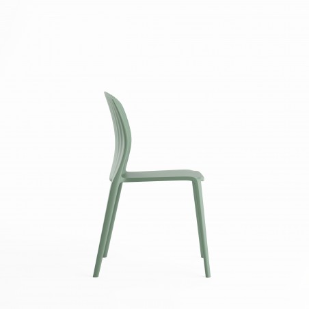 Vista lateral da cadeira Lina verde