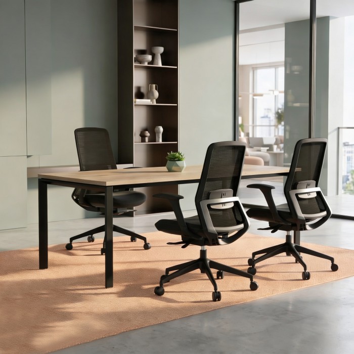 Espaço de escritório com cadeira ergonómica Emma Black